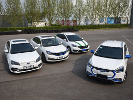 �Ұѳ������Ļ� 4��綯������������