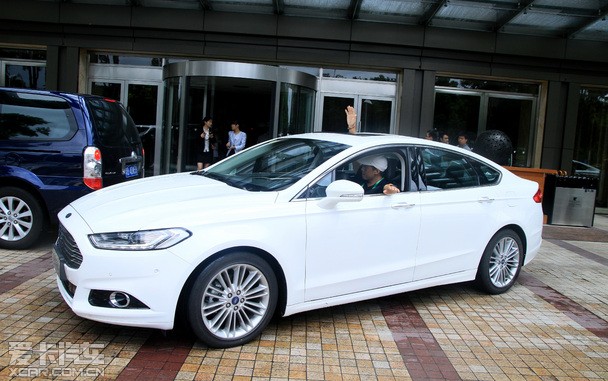 科技·品位 闪耀人生 新蒙迪欧深圳试驾