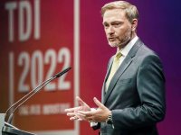 德财政部长：反对欧盟2035年禁售燃油车